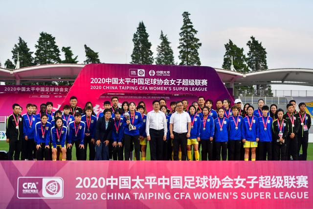 官方：意大利传奇中卫基耶利尼宣布退役